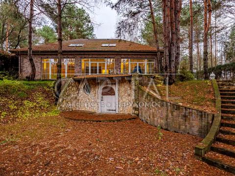 будинок за адресою Боброва, 2