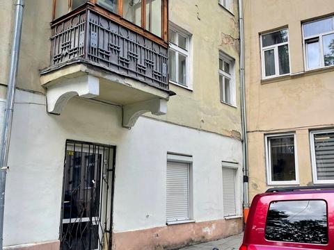 комерційна за адресою Підмурна вул., 24