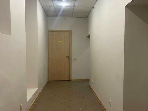 комерційна за адресою Підмурна вул., 24