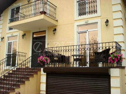 будинок за адресою Продольна 1, 69