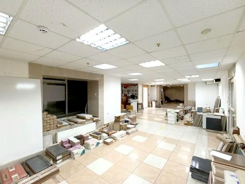 комерційна за адресою Свободи вул., 19