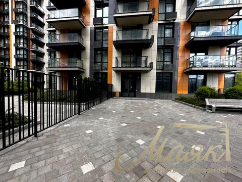 комерційна за адресою Предславинська вул., 55-А