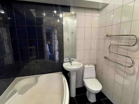 квартира по адресу Молодіжна, 8