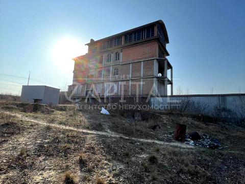 комерційна за адресою Київська, 1