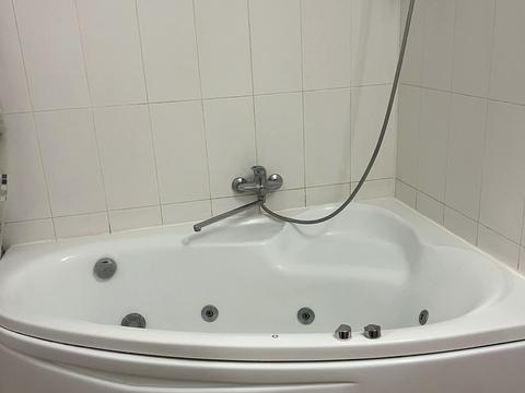 квартира за адресою Срібнокільська вул., 1