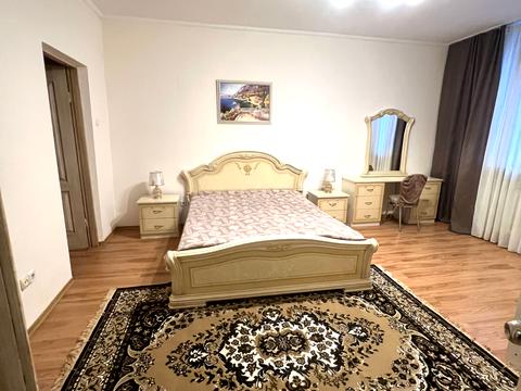 квартира за адресою Срібнокільська вул., 1