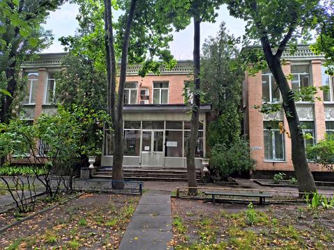 комерційна за адресою Лютеранська вул., 13