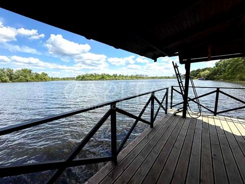 будинок за адресою Труханівська вул., 1-Д