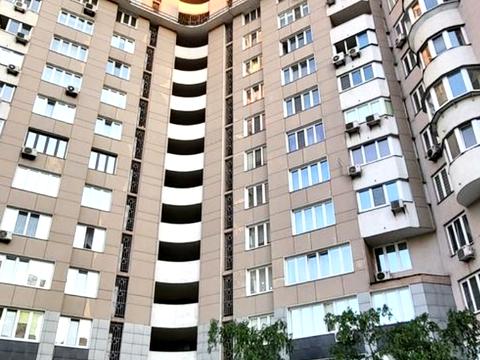 квартира за адресою Срібнокільська вул., 1