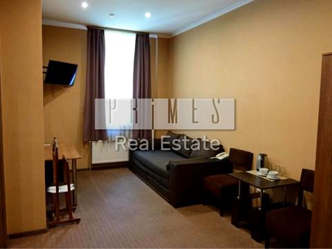 комерційна за адресою Берестейське шосе (Брест-Литовське), 8а