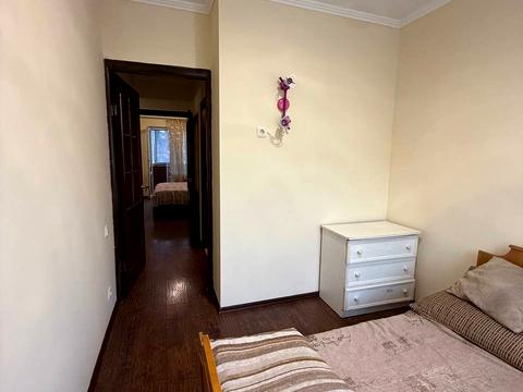 квартира за адресою Одеса, Небесної Сотні просп. (Маршала Жукова), 10-Б