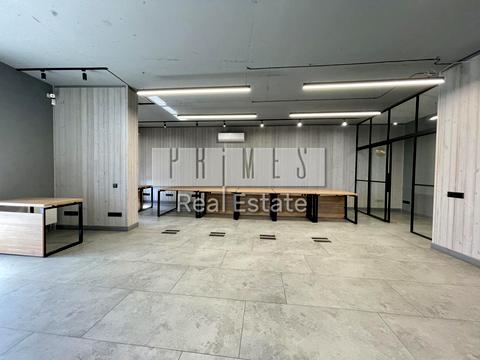 комерційна за адресою вул. Василя Тютюнника, 28а