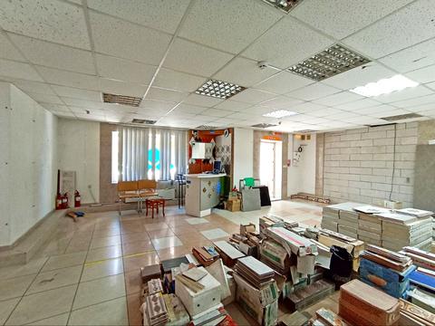 комерційна за адресою Свободи вул., 19