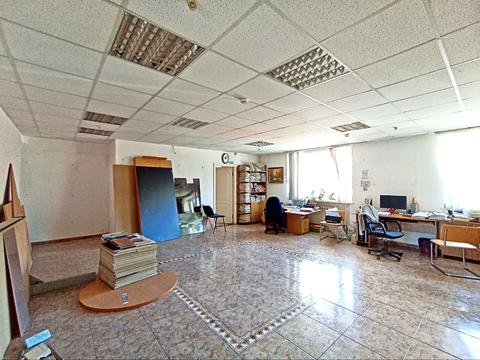 комерційна за адресою Свободи вул., 19