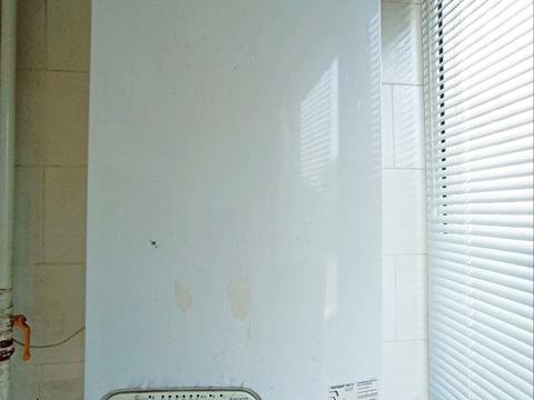 комерційна за адресою Свободи вул., 19