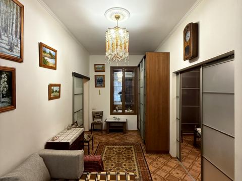 квартира за адресою Тарасівська вул., 14