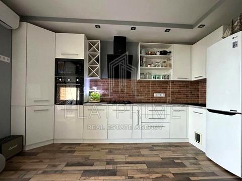 квартира за адресою Героїв Небесної Сотні просп., 18/2