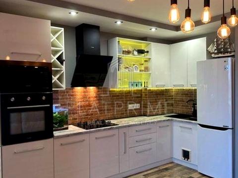 квартира за адресою Героїв Небесної Сотні просп., 18/2