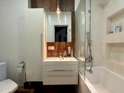 квартира за адресою Героїв Небесної Сотні просп., 18/2