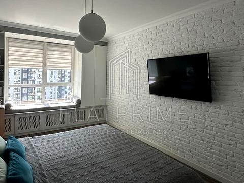 квартира за адресою Героїв Небесної Сотні просп., 18/2