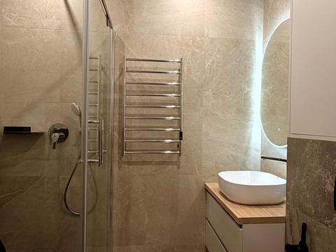 квартира за адресою Салютна вул., 2-Б