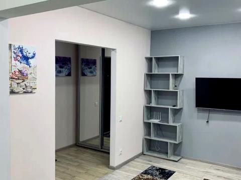 квартира за адресою Володимира Українця вул., 7