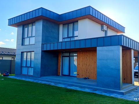 будинок за адресою Грушева вул.