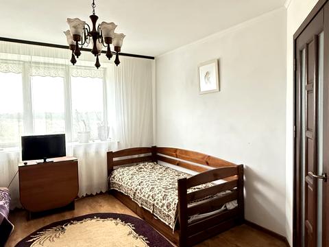 квартира за адресою Крайна вул., 1В