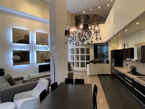 будинок за адресою Молодіжна