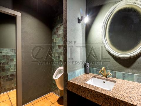 комерційна за адресою Софіївська вул., 12