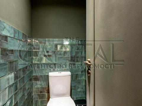 комерційна за адресою Софіївська вул., 12