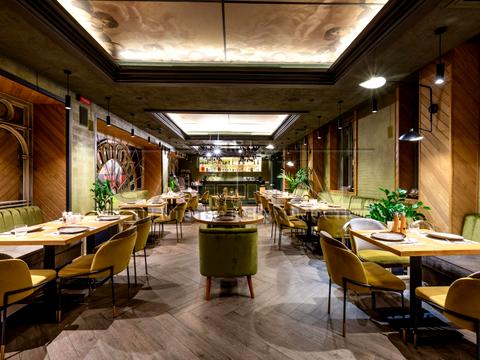 комерційна за адресою Софіївська вул., 12