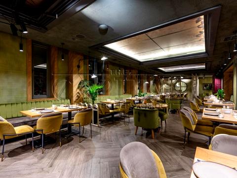 комерційна за адресою Софіївська вул., 12