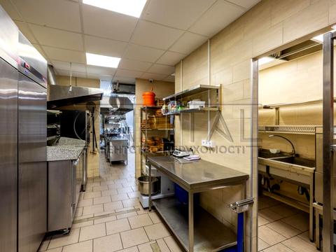 комерційна за адресою Софіївська вул., 12