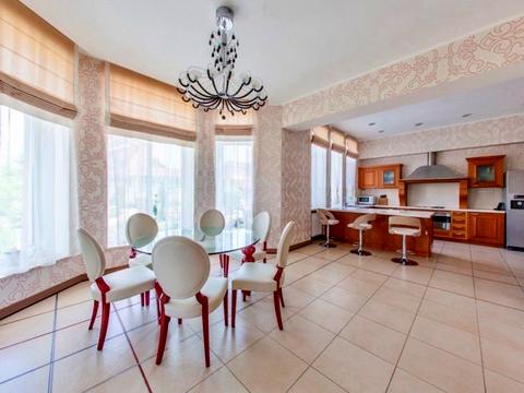 дом по адресу  ул.