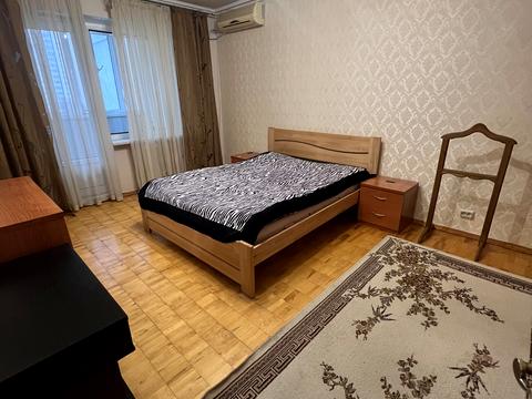 квартира за адресою Миколи Бажана просп., 32