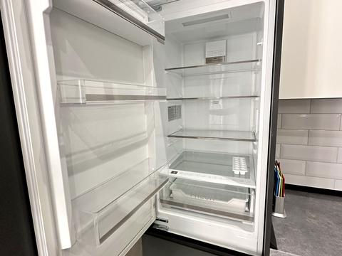 квартира за адресою Володимира Івасюка просп. (Героїв Сталінграду), 8