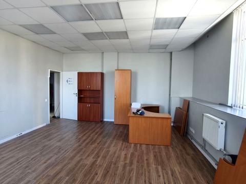 комерційна за адресою Світлицького вул., 35