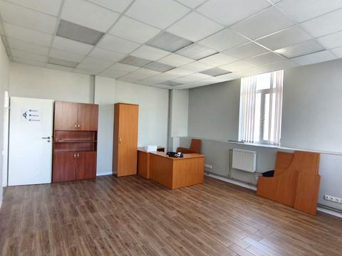 комерційна за адресою Світлицького вул., 35