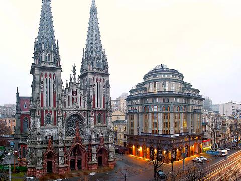 комерційна за адресою Велика Васильківська вул. (Червоноармійська), 102