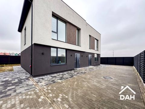 будинок за адресою Райдужна вул., 38