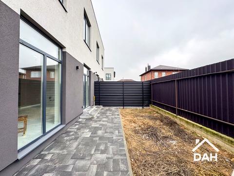 будинок за адресою Райдужна вул., 38