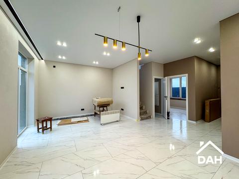 будинок за адресою Райдужна вул., 38