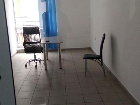 комерційна за адресою Тичини вул., 65