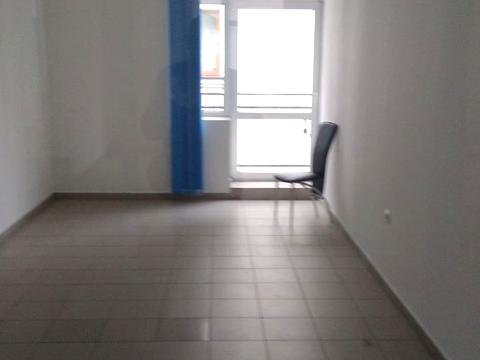 комерційна за адресою Тичини вул., 65