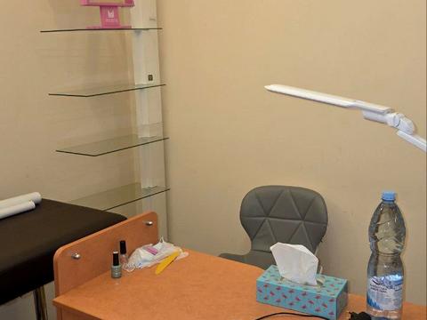 комерційна за адресою Галицька вул., 7