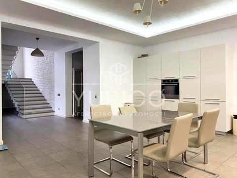 будинок за адресою Анатолія Солов'яненка вул.