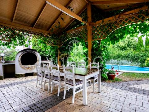 дом по адресу Садова ул.