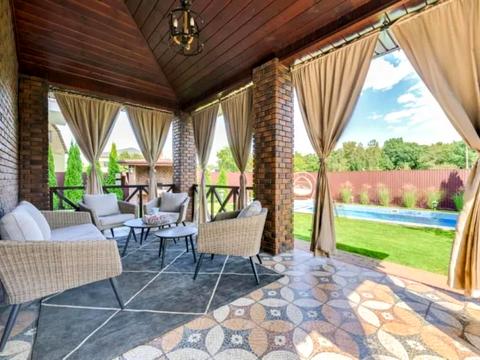 будинок за адресою Центральна вул., 14