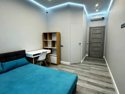 квартира за адресою Зоряний бульв., 1м